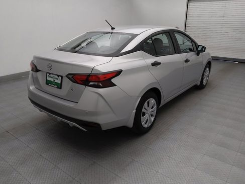 Used 2025 Nissan Versa S w/ Trunk Package image 9