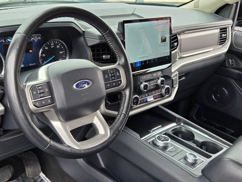Used 2024 Ford Expedition Max XLT AWD/4WD image 8