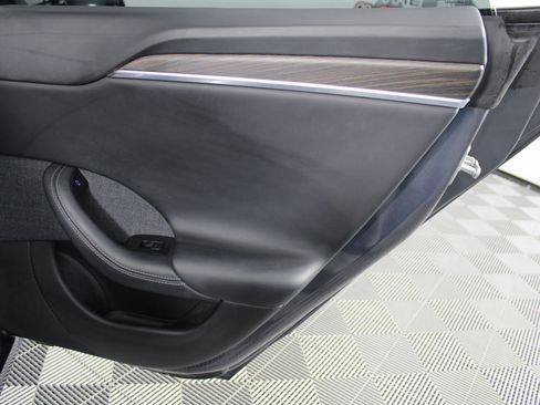 Used 2021 Tesla Model S Plaid image 44