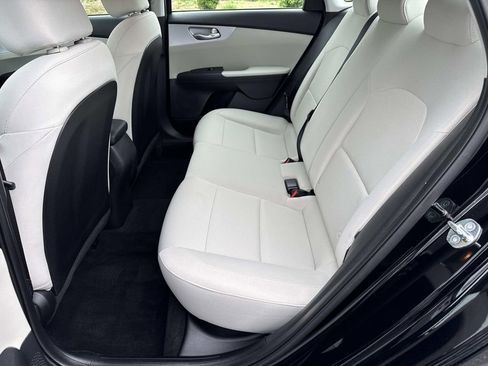 Used 2023 Kia Forte LXS w/ LXS Technology Package FWD image 22