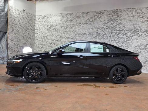 New 2026 Hyundai Elantra Sport image 5