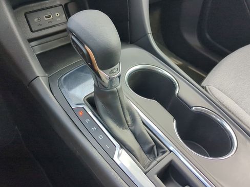 Certified 2024 Chevrolet Equinox LS image 16