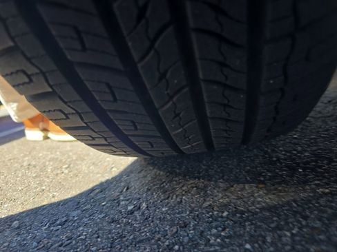 Used 2021 Kia Sorento LX image 6