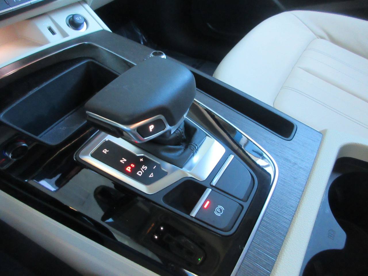 Used 2023 Audi Q5 2.0T Premium w/ Convenience Package AWD/4WD image 51