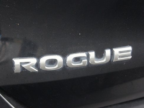 Used 2015 Nissan Rogue SV FWD image 15