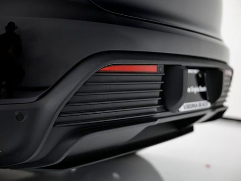 New 2026 Porsche Macan Electric image 15