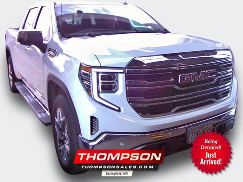Used 2024 GMC Sierra 1500 SLT w/ SLT Premium Plus Package image 1
