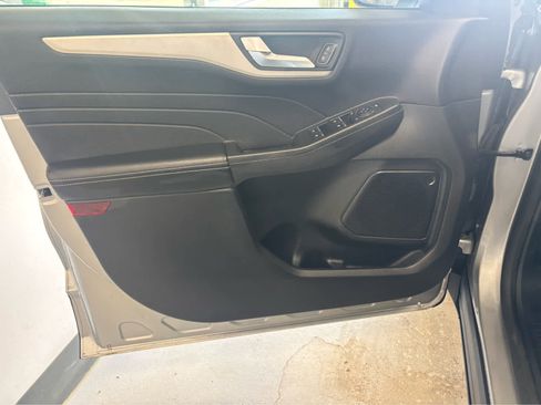 Used 2021 Ford Escape SE w/ Convenience Package AWD/4WD image 19