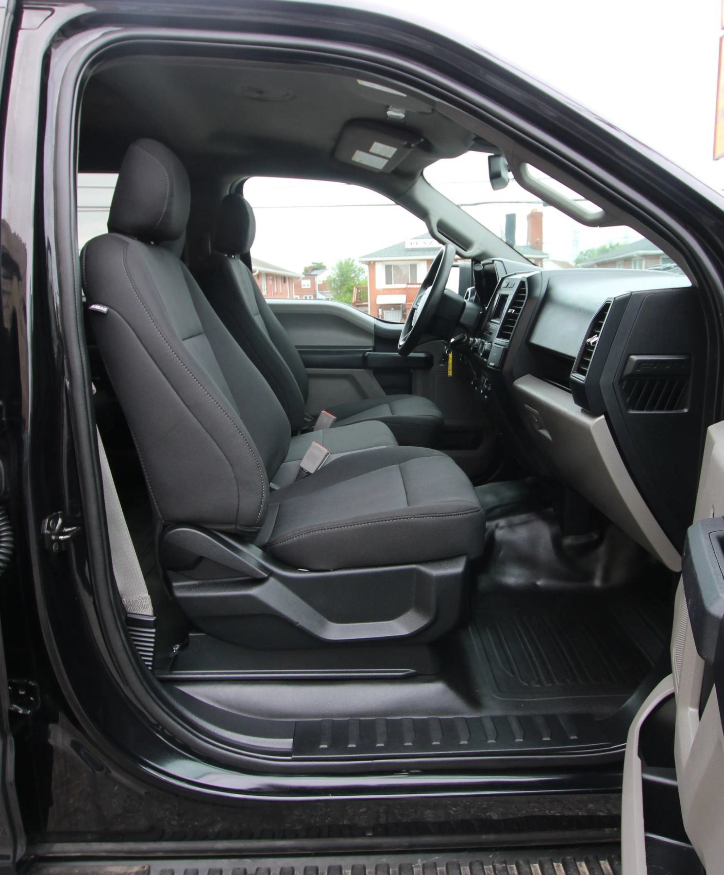 Used 2019 Ford F150 XL w/ Equipment Group 101A Mid AWD/4WD image 10