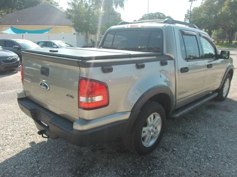 Used 2008 Ford Explorer Sport Trac XLT AWD/4WD image 6