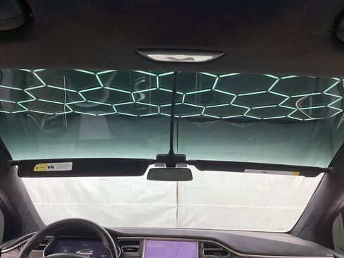 Used 2016 Tesla Model X 75D image 42