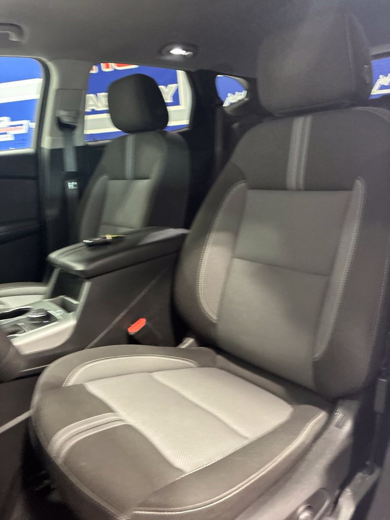 Used 2025 Chevrolet Blazer LT AWD/4WD image 14