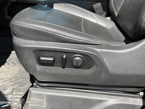 Used 2021 Chevrolet Silverado 1500 LTZ AWD/4WD image 8