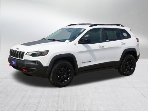 Used 2022 Jeep Cherokee Trailhawk w/ Sound & Nav Group AWD/4WD image 3