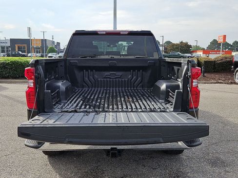 Used 2023 Chevrolet Silverado 1500 LT AWD/4WD image 30