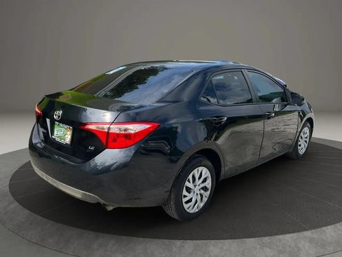 Used 2017 Toyota Corolla LE FWD image 7