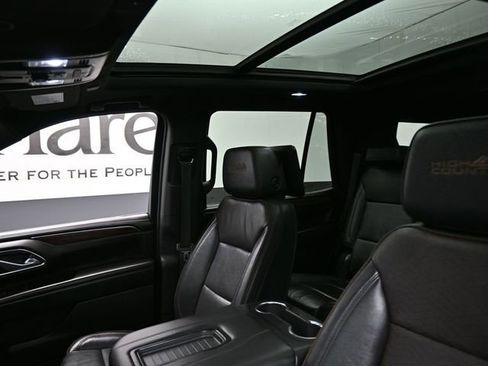 Used 2024 Chevrolet Tahoe High Country w/ Advanced Technology Package AWD/4WD image 17