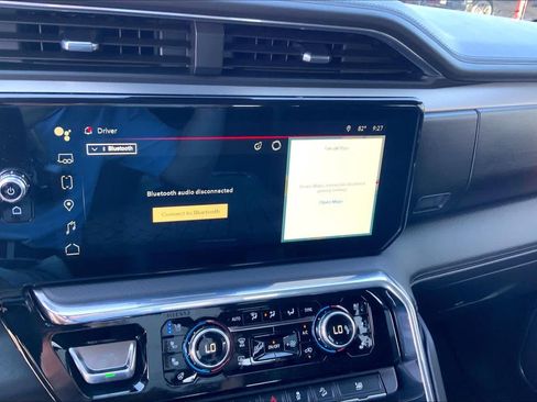Used 2024 GMC Sierra 1500 Denali w/ Technology Package AWD/4WD image 34