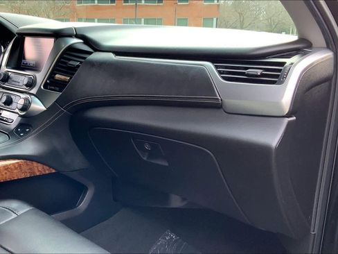 Used 2019 Chevrolet Tahoe Premier image 17