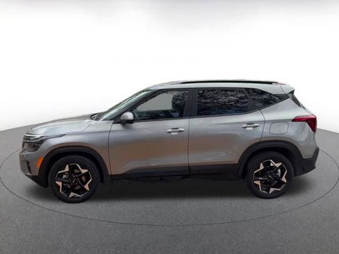 Used 2025 Kia Seltos S image 9