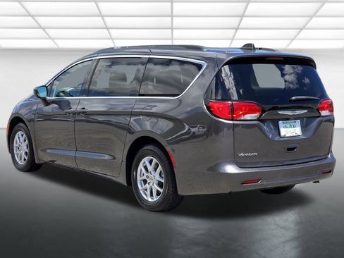 Used 2021 Chrysler Voyager Lxi FWD image 17