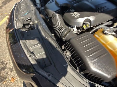 Used 2019 Chrysler 300 Touring w/ Sport Appearance Package image 37