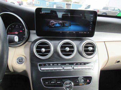 Used 2019 Mercedes-Benz C 300 4MATIC Sedan image 25