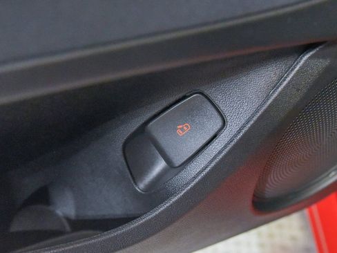 Used 2024 FIAT 500 e (RED) FWD image 22
