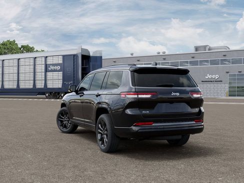 New 2026 Jeep Grand Cherokee L Limited AWD/4WD image 3
