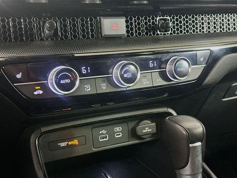 Used 2025 Honda CR-V EX-L image 23