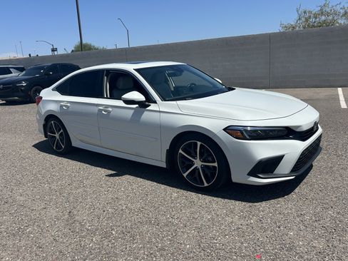 Used 2024 Honda Civic Touring image 7