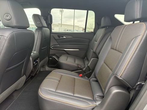 New 2026 Chevrolet Traverse High Country FWD image 32