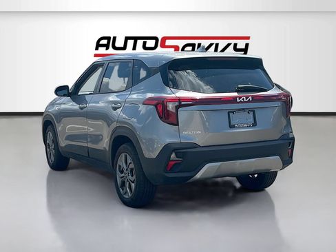 Used 2024 Kia Seltos LX AWD/4WD image 5
