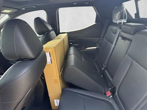 Used 2025 Hyundai Santa Cruz Limited image 16