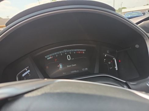 Used 2018 Honda CR-V Touring image 29