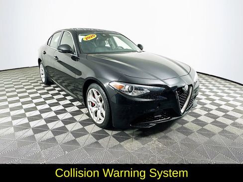 Used 2020 Alfa Romeo Giulia Ti w/ Active Blind Spot Package image 3
