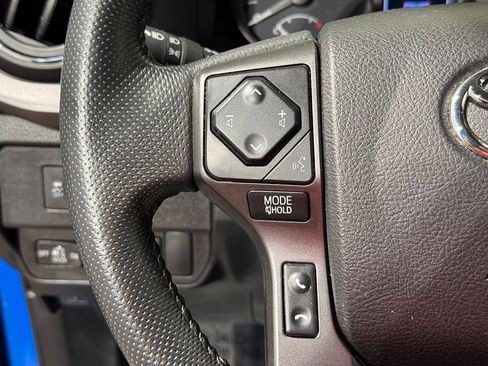 Used 2021 Toyota Tacoma TRD Off-Road AWD/4WD image 21