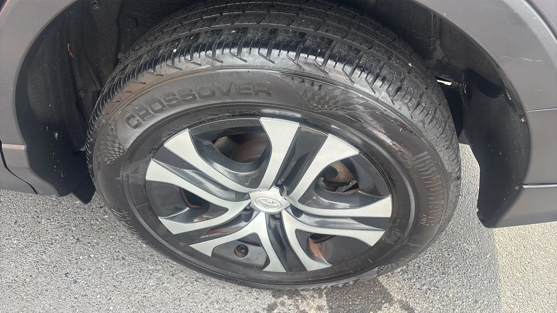 Used 2016 Toyota RAV4 LE FWD image 31