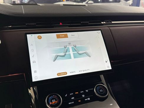 Used 2023 Land Rover Range Rover Sport SE Dynamic image 24