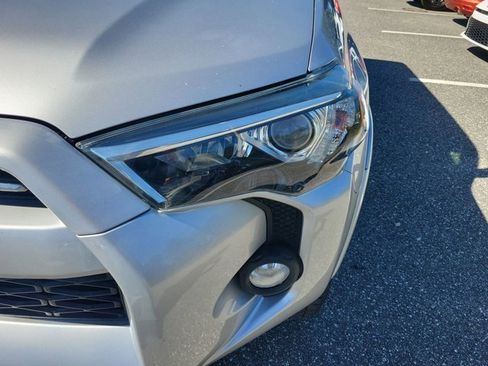 Used 2020 Toyota 4Runner SR5 image 16