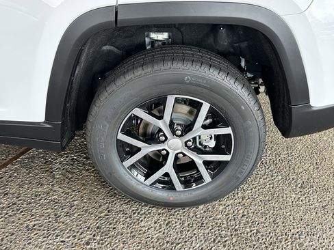 New 2025 Jeep Grand Cherokee Limited w/ Luxury Tech Group II AWD/4WD image 25