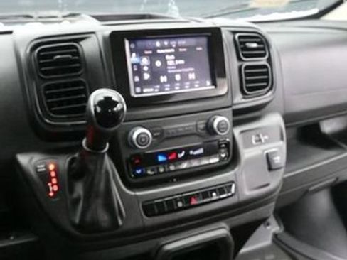 Used 2025 RAM ProMaster 2500 w/ Convenience Group image 17