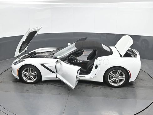 Used 2017 Chevrolet Corvette Stingray Convertible w/ 1LT RWD image 50