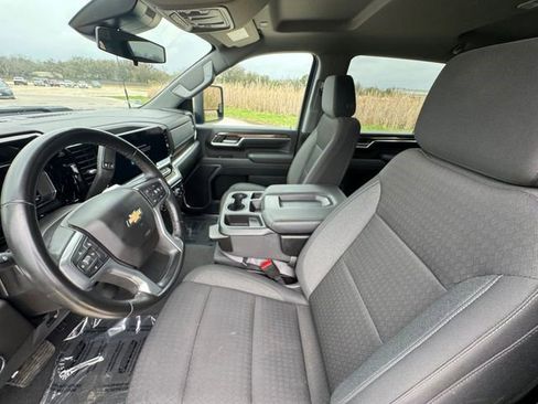 Certified 2024 Chevrolet Silverado 2500 LT AWD/4WD image 16