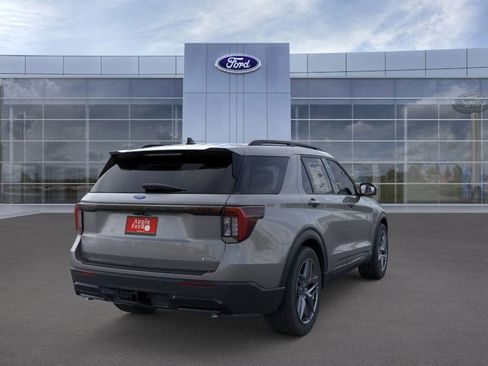 New 2026 Ford Explorer ST-Line w/ ST-Line Street Pack image 8