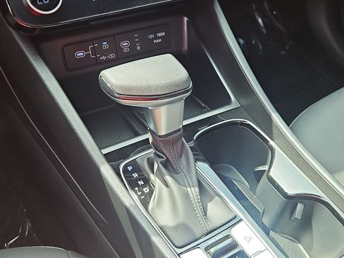 Certified 2025 Hyundai Santa Cruz SEL FWD image 17