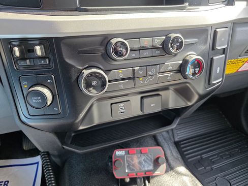 New 2026 Ford F450 XL w/ XL Chrome Package image 48