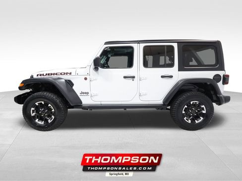 Used 2025 Jeep Wrangler Unlimited Rubicon image 1