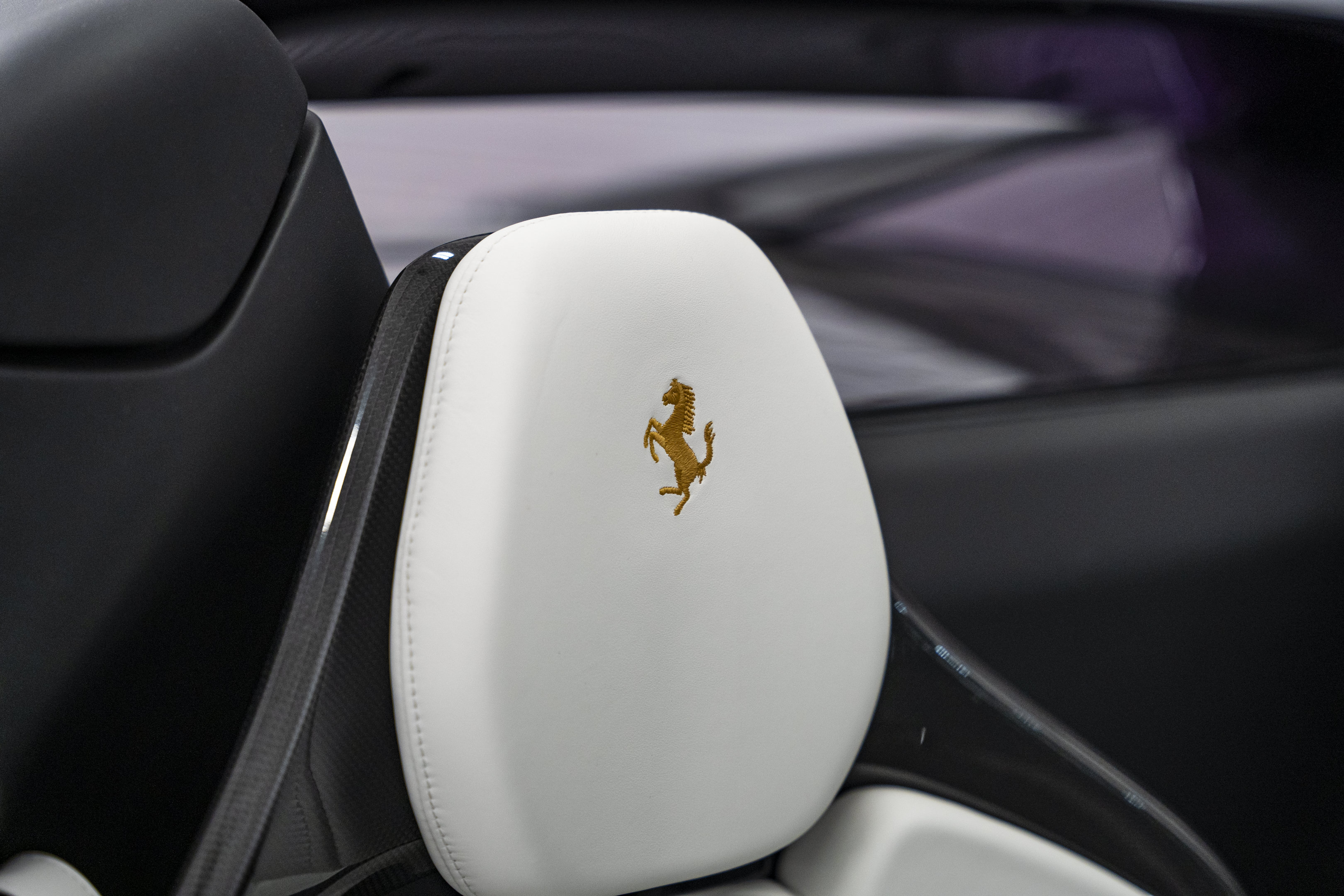 Used 2024 Ferrari 296 GTS RWD image 30