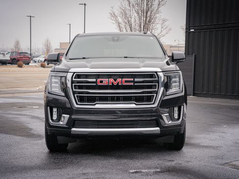Used 2022 GMC Yukon SLT image 2